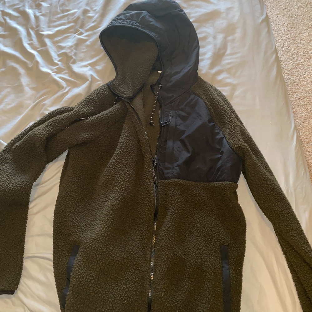 Fleece sweatshirt
